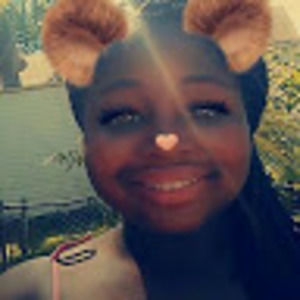 Meet your Posher, Janet